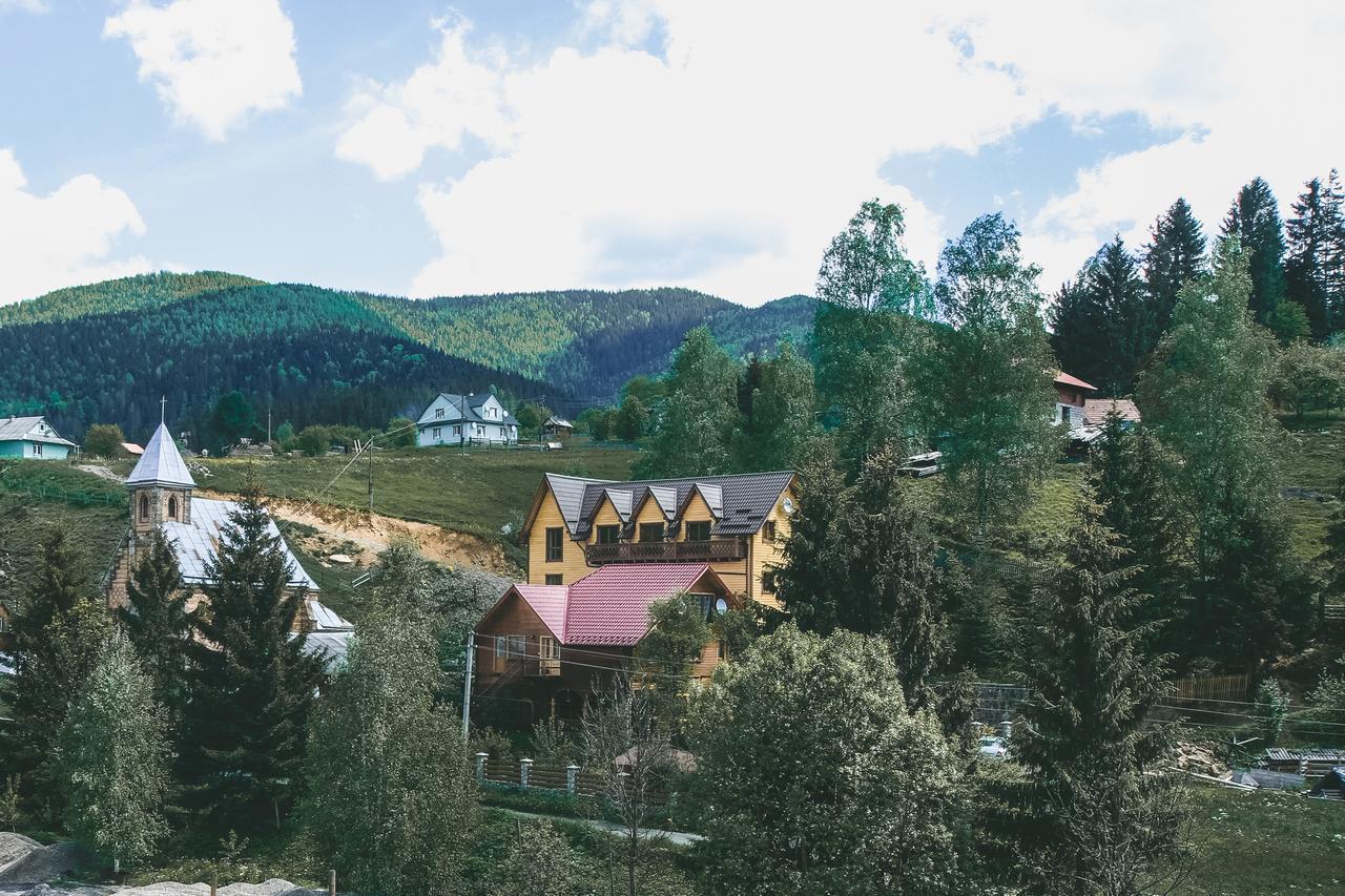 Hotel Skarbivka Vorokhta Exterior foto
