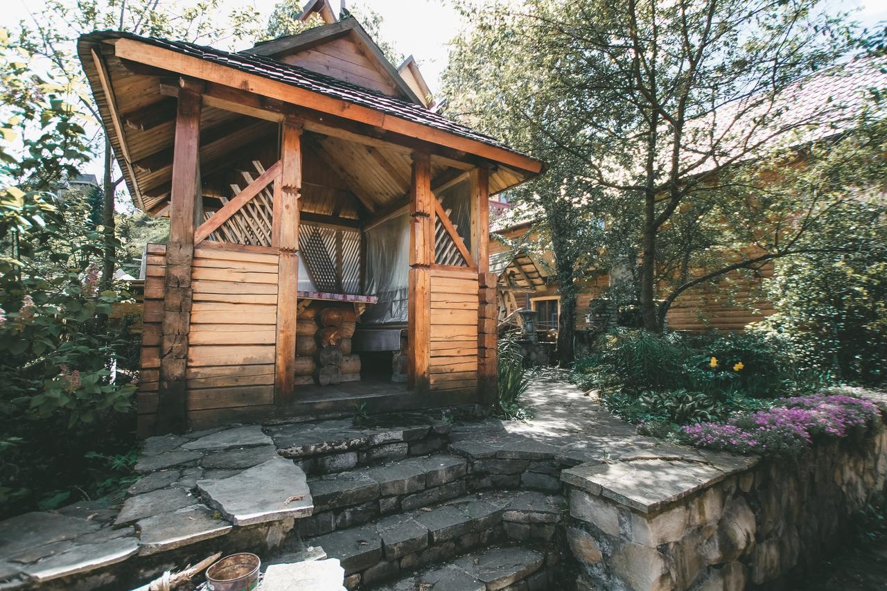 Hotel Skarbivka Vorokhta Exterior foto