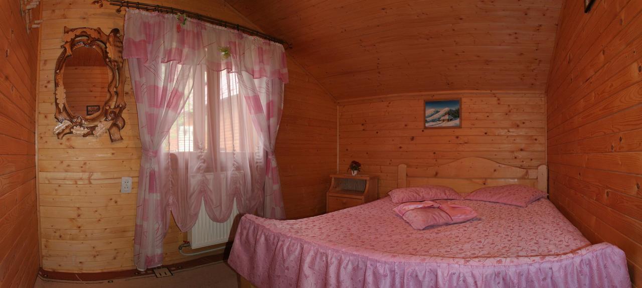 Hotel Skarbivka Vorokhta Exterior foto